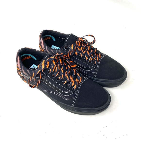 VANS ComfyCush Old Skool Canvas Black Orange Low Shoes Skate For Men VN0A5DYC9KH - Picture 3 of 9